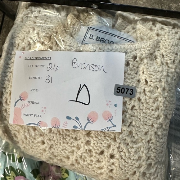 B BRONSON Vintage crotched sleeveless woman's tank. - Picture 9 of 9